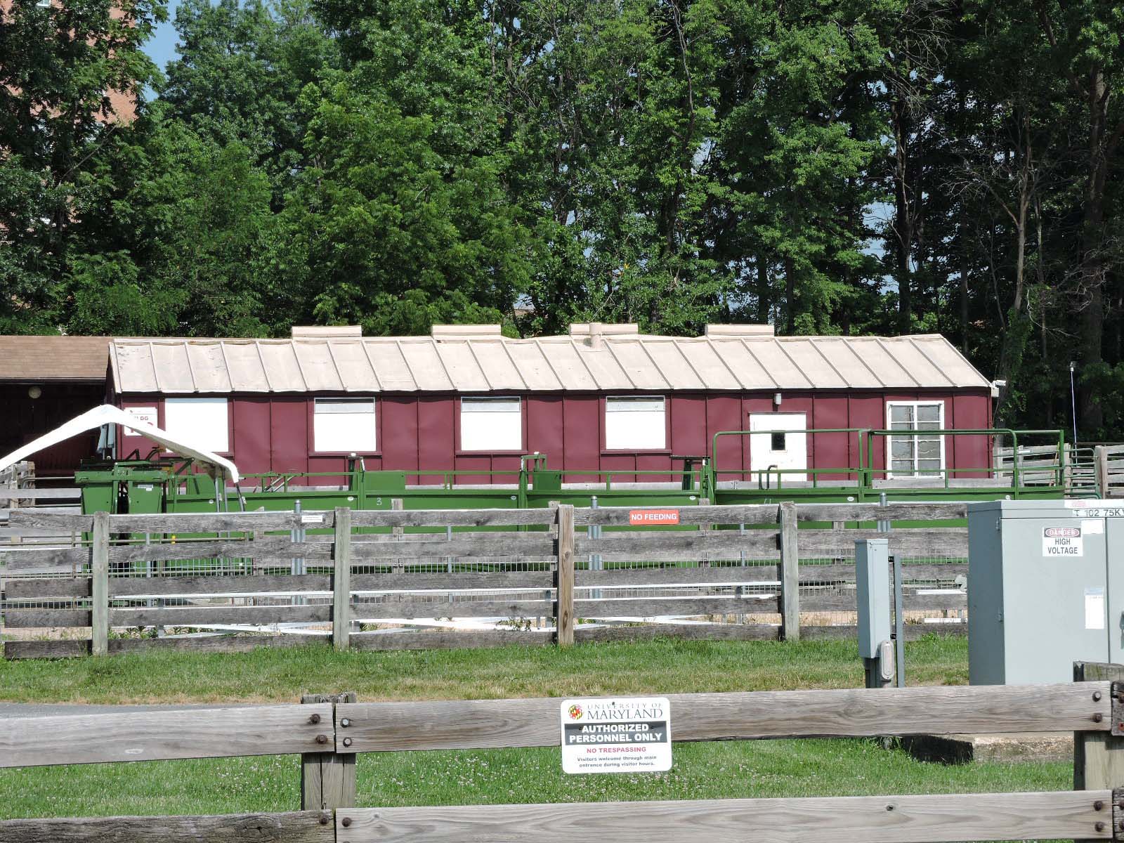 POULTRY BARN
