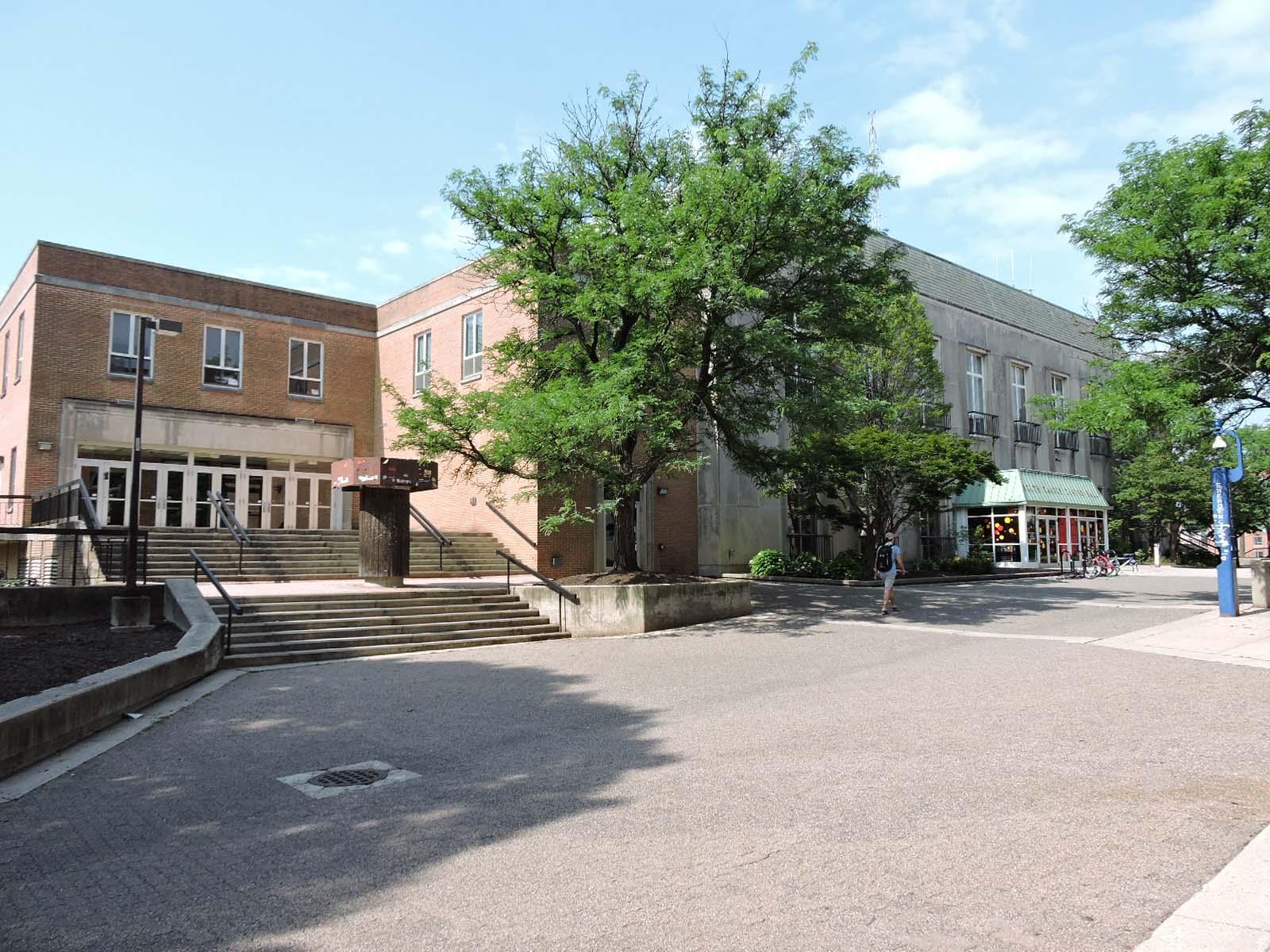 SOUTH CAMPUS DINING HALL