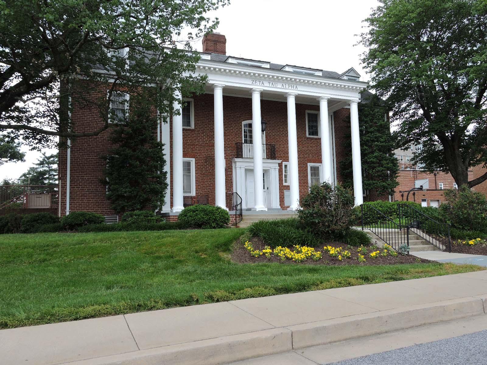 GREEK HOUSE 12