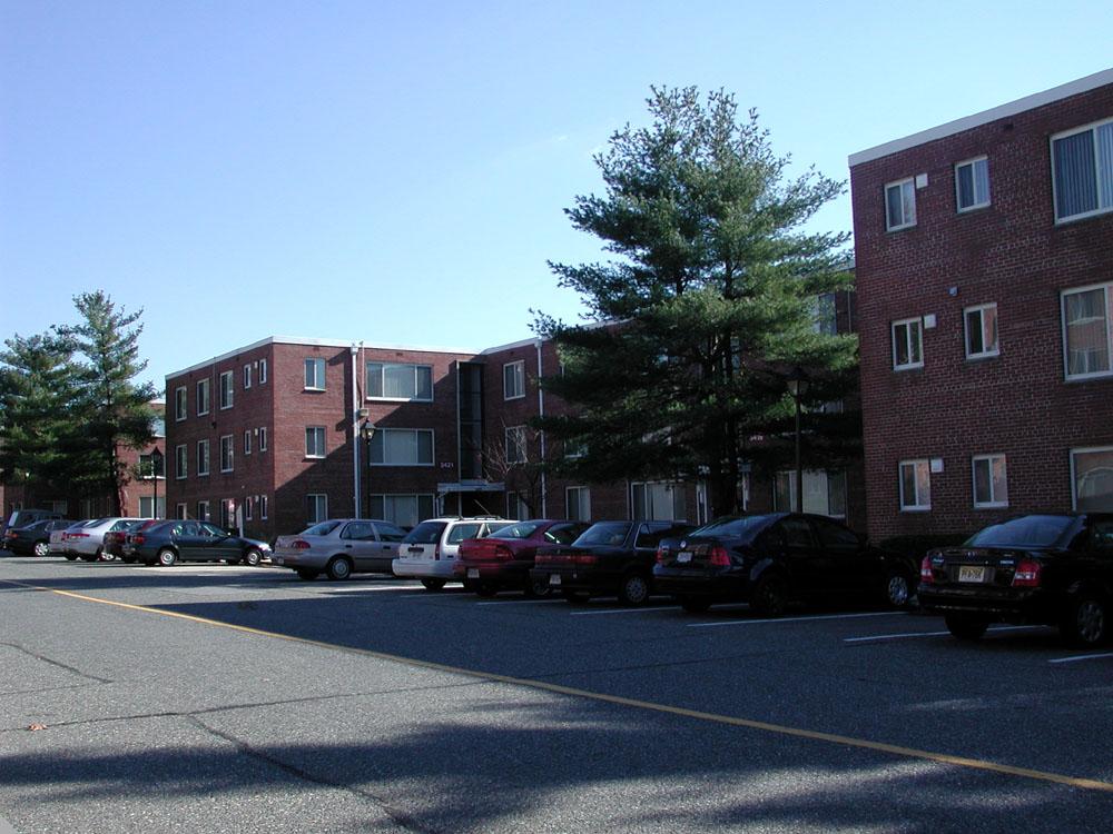 GRADUATE HILLS APT 7