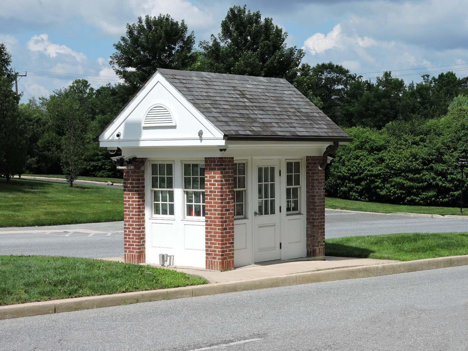 WEST GATE (PERF ARTS AND DENTON ON STADIUM DR/193)