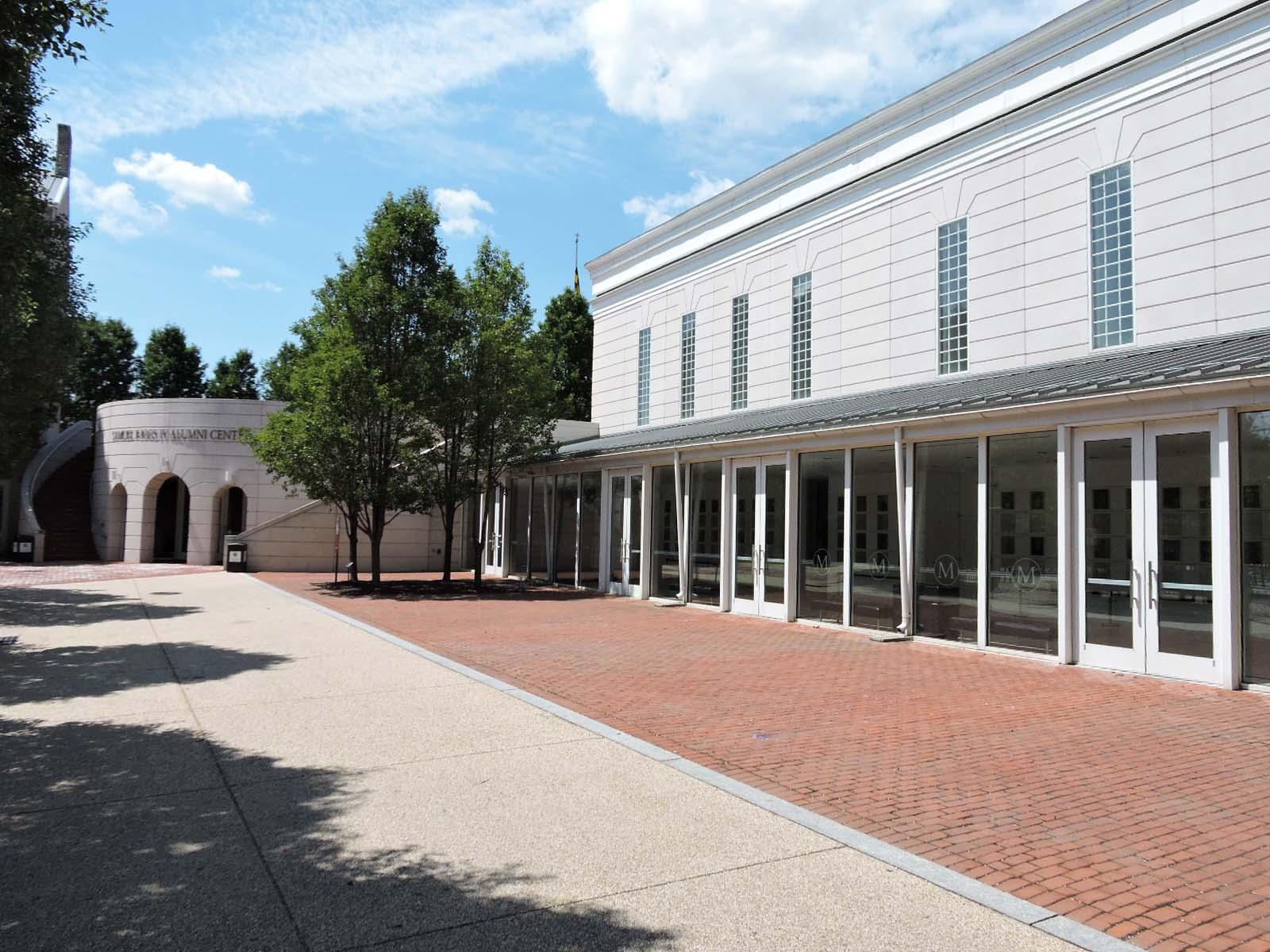 RIGGS ALUMNI CENTER