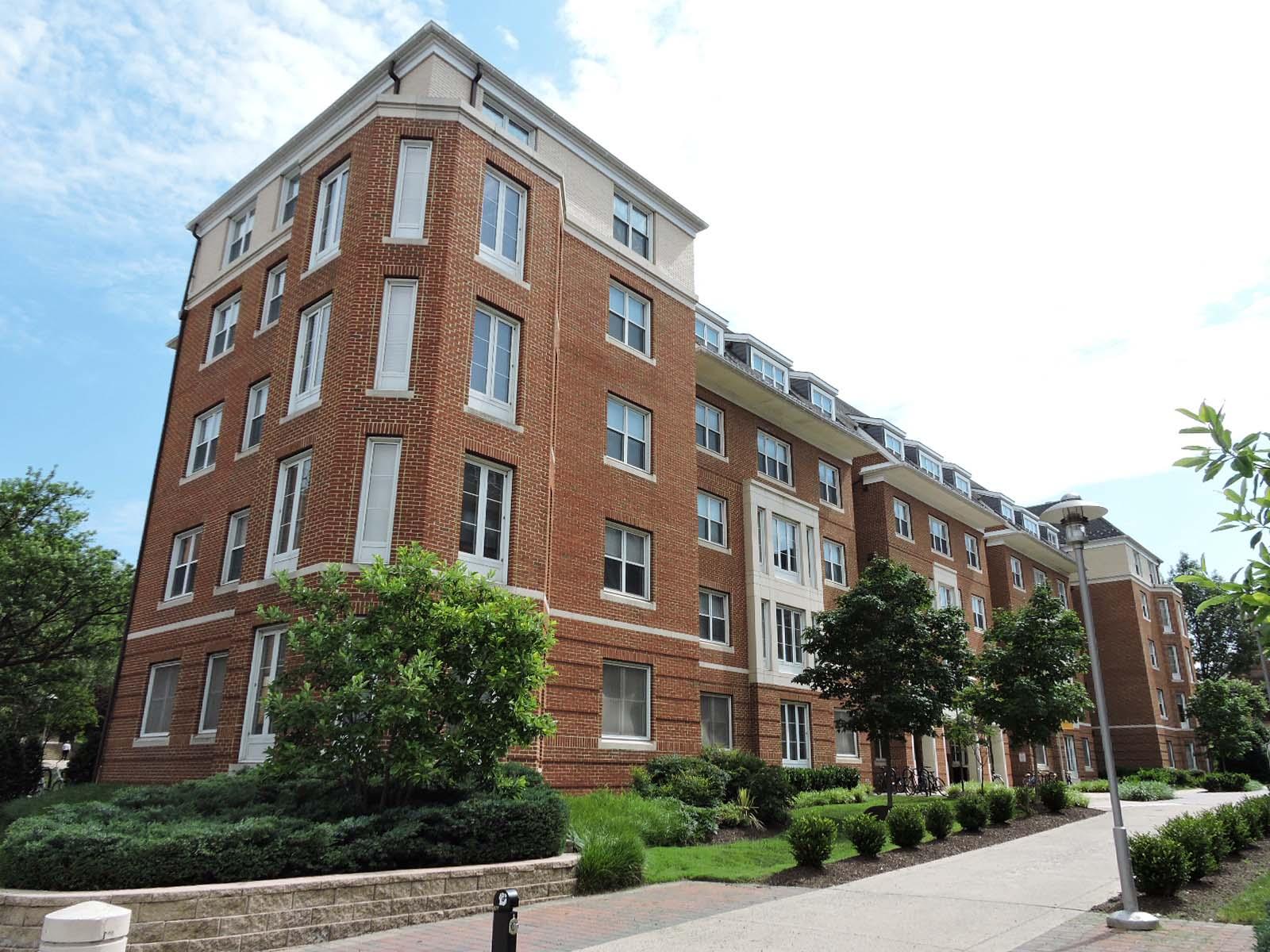 SOUTH CAMPUS COMMONS 2